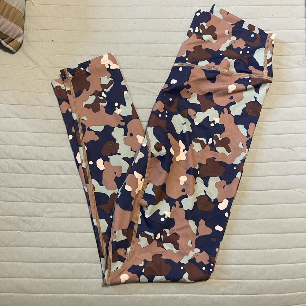 Balance Athletica Ascend legging